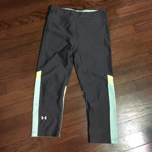 Under Armour Cropped Leggings